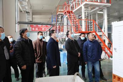 濮陽市組建市黨外專家&ldquo;科創(chuàng)中國&rdquo;志愿服務團樹立服務科技經(jīng)濟深度融合新旗幟